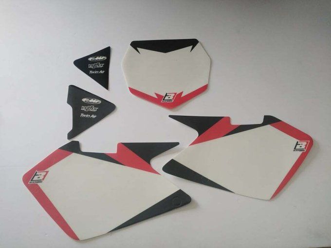 Autocollant kit déco FOND DE PLAQUE + BOITE A AIR RM 125 /250 2001 > 2008