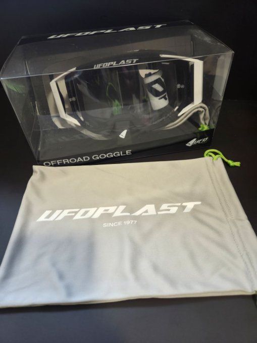 lunette , masques , ufo , blanc , noir , , enduro , 100% , promo , destockage , motocross ,