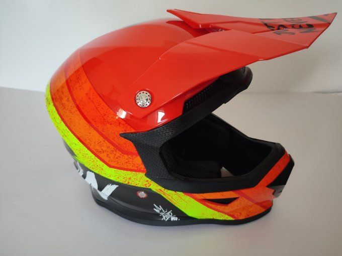 casque moto cross ,enduro , supermotard , freegun ,shot , rouge , jaune fluo , orange , moto , moto 