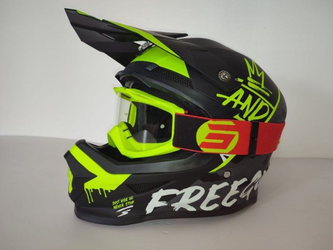 casque moto , casque moto cross , enduro , supermotard , masque assault , freegun , shot , noir & ja